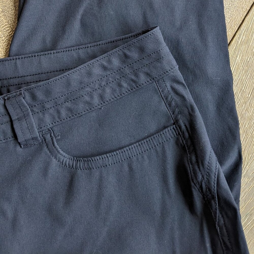 Eddie Bauer, Solid Black Light Weight Activewear … - image 4